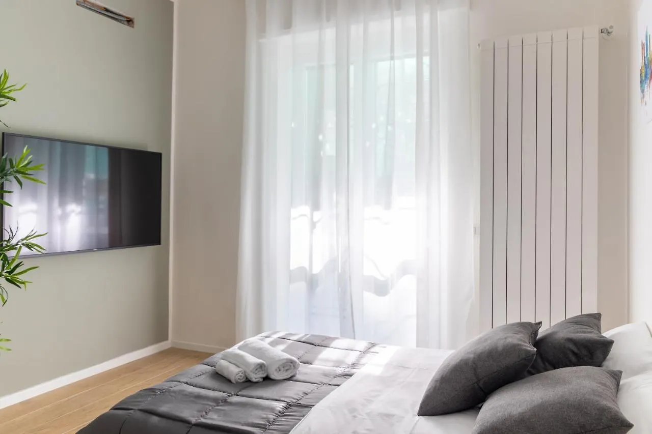 Appartamento Sansiro Luxury Wi-Fi & Netflix Milano Italia